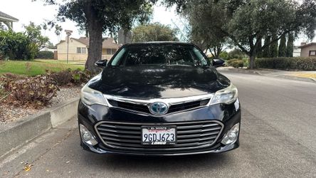 Toyota Avalon Hybrid Limited