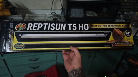 Reptisun T5 HO 24in