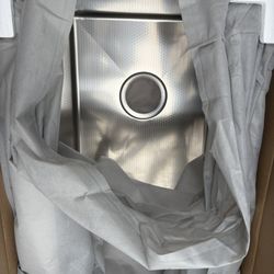 32x18 Inch Kitchen Sink with Faucet Combo Set,8"Deep,Silver