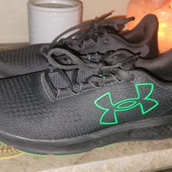 Men 91/2 And Levi's 10 Fit The Same