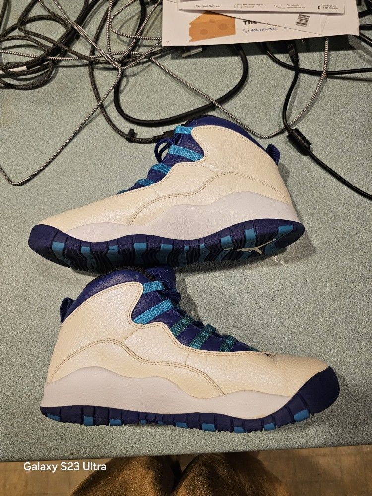Size 5.5y- 404. Jordan 10 Retro Charlotte
