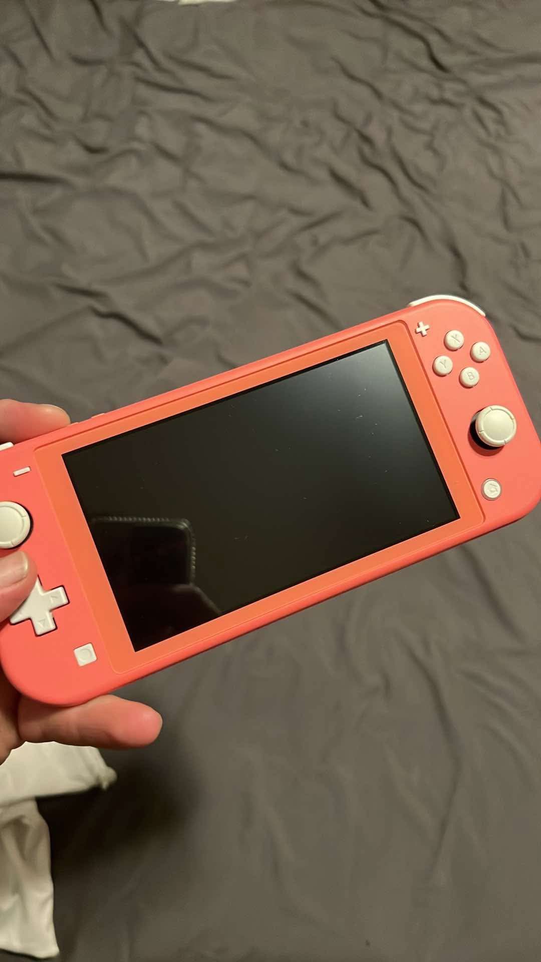 Nintendo Switch Lite - Coral