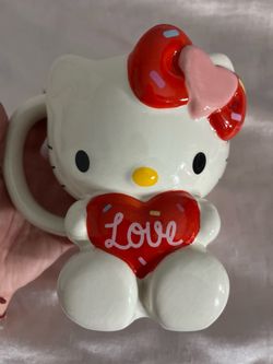 Hello Kitty Valentine Mug