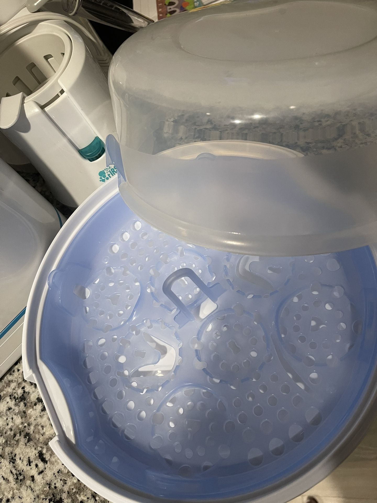 Phillips Avent microwave steam sterilizer