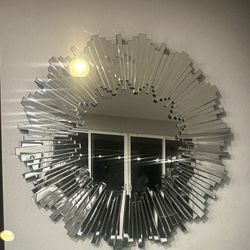 Z Gallery Mirror
