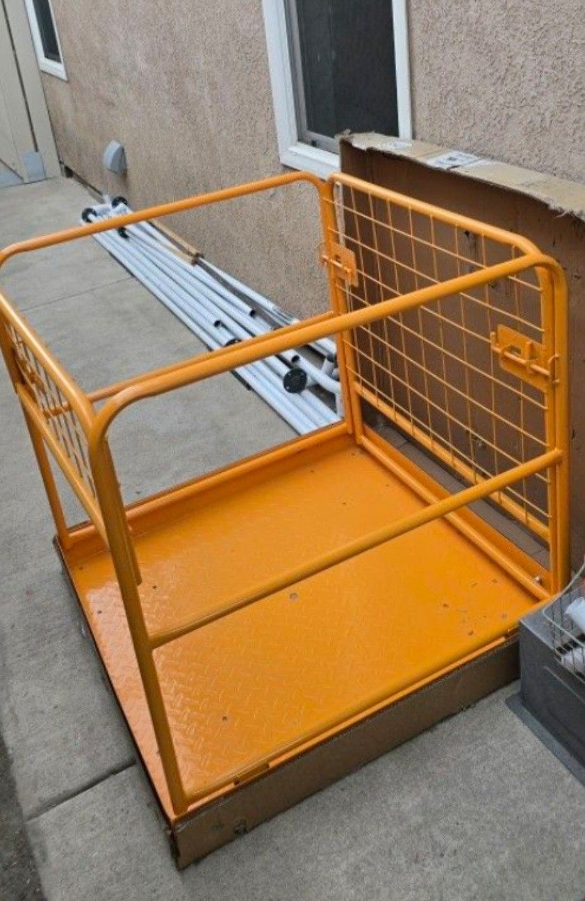 36" Forklift Collapsible Cage Work Platform, with 4 Wheels