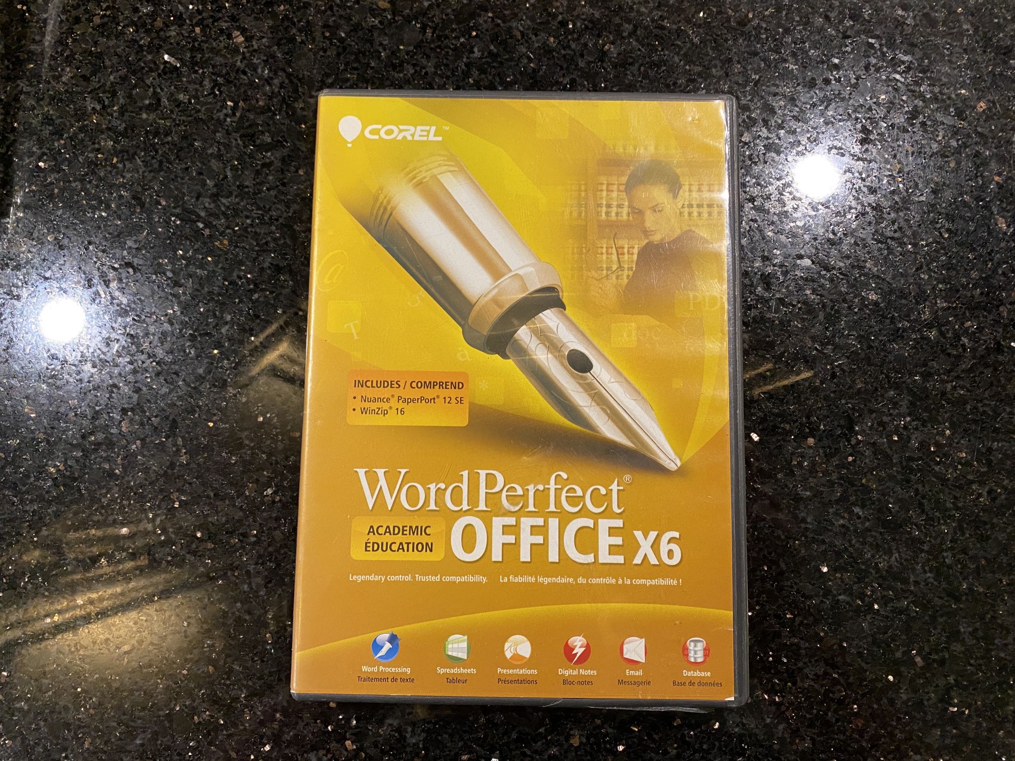 Corel WordPerfect Office X6 Academic Edition for Windows (Old Version)