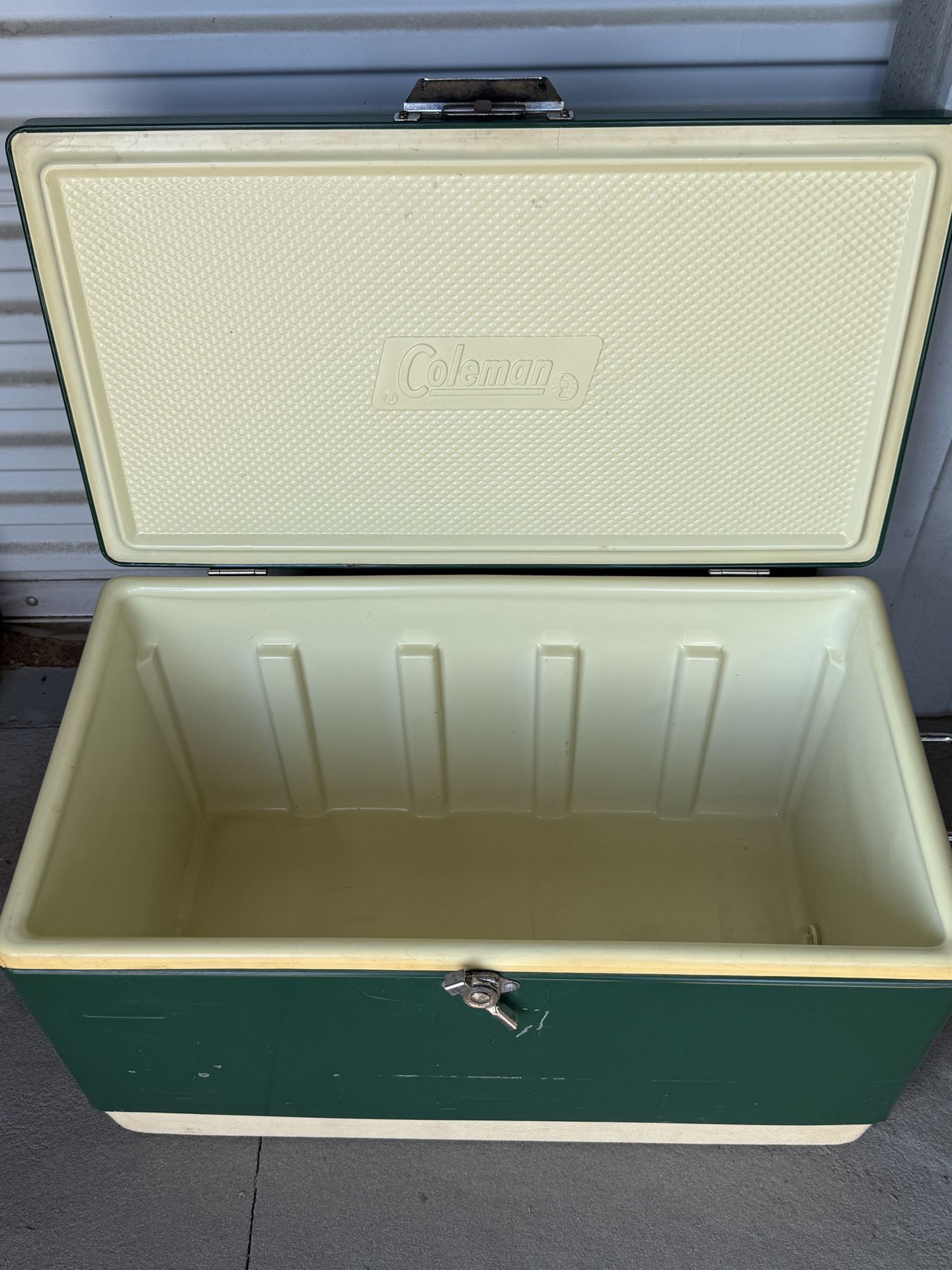 Vintage Coleman Cooler