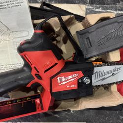 M12 FUEL 6 in. Pruning Saw HATCHET.