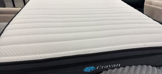 New 10’ queen hybrid mattress / free delivery