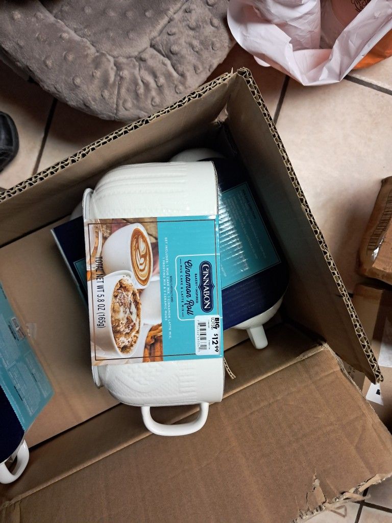 CINNABON CINNAMON MUG CAKE AND LATTE MIX