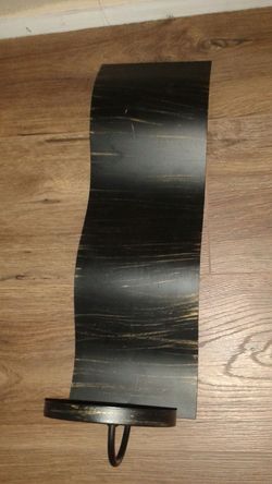 Contemporary candle holder