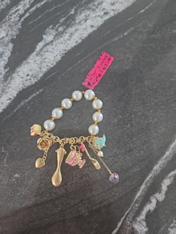 New Bestsy Johnson Bracelet