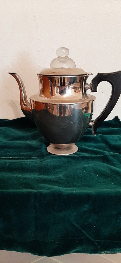 Royal Rochester No. S365 Coffee Maker
5-cup capacity, patented July 8, 1919.