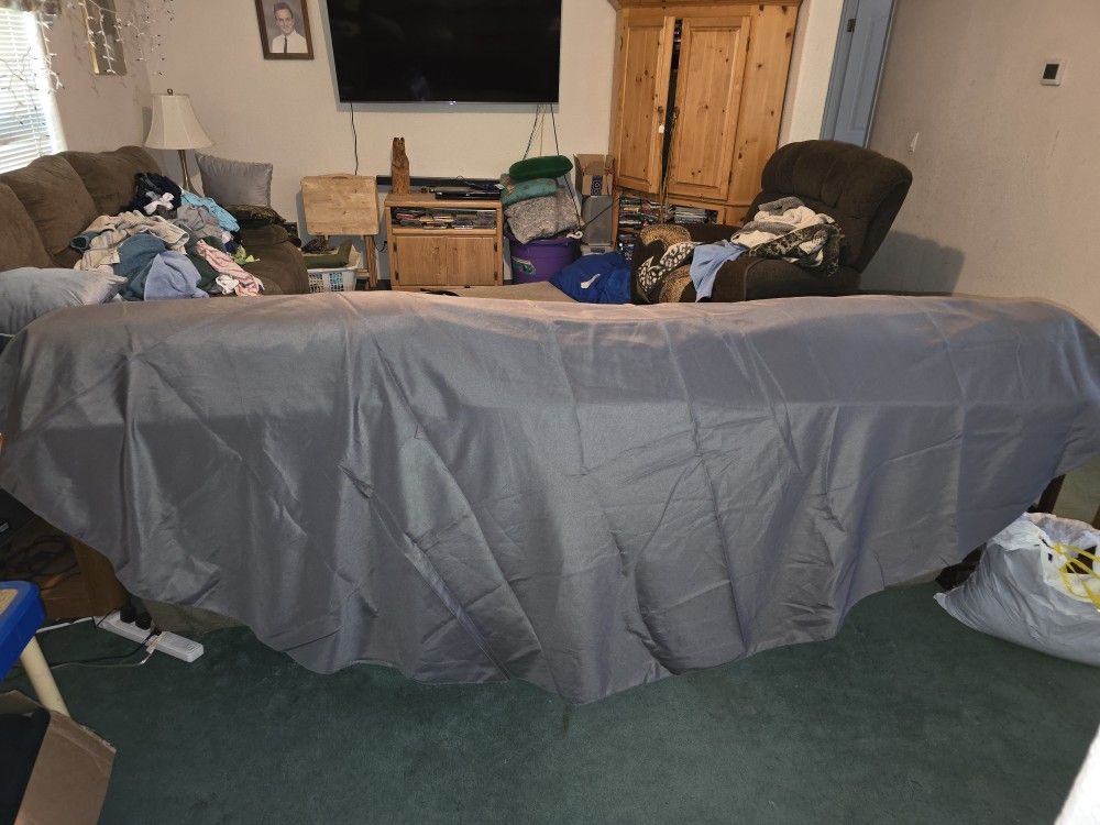 Wedding Tablecloths and Runners 