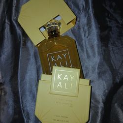 KAYALI parfume 