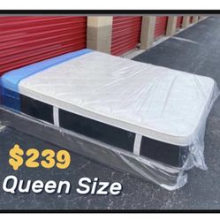 NEW Mattress Queen Size Plush Pillowtop With Box Spring // Offer  🚚