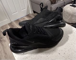 Nike 270 size 10