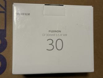 FUJIFILM GF 30mm f/3.5 R WR Lens Aperture Range: f/3.5 to f/32 G Mount NEW
