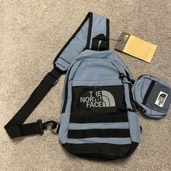 The North Face Crossbody 10x14 With Pouch