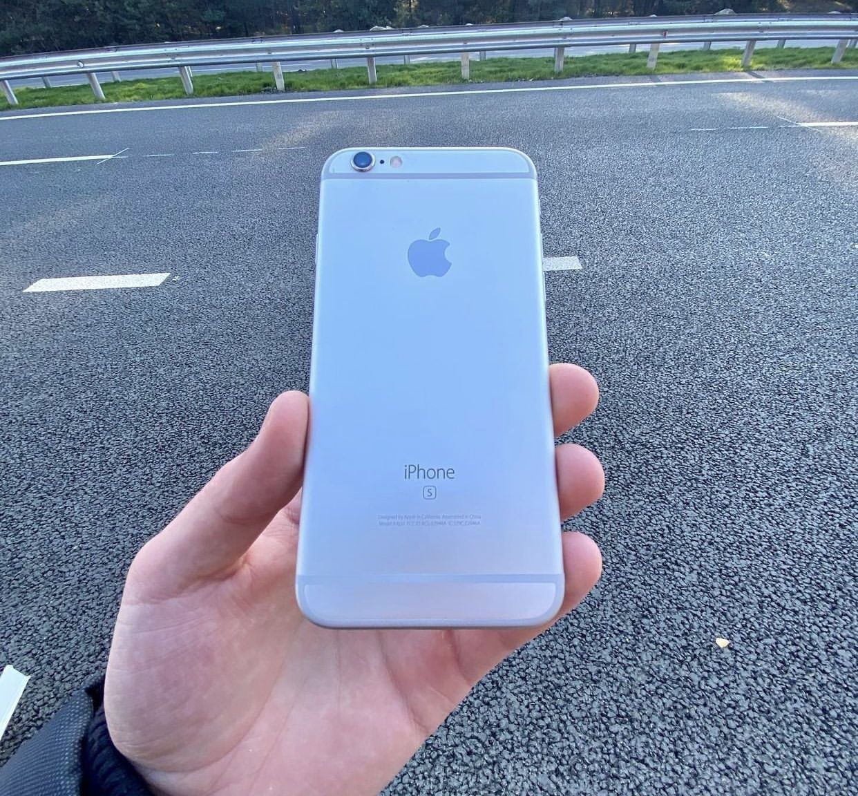 iPhone 6s 64GB Unlocked 