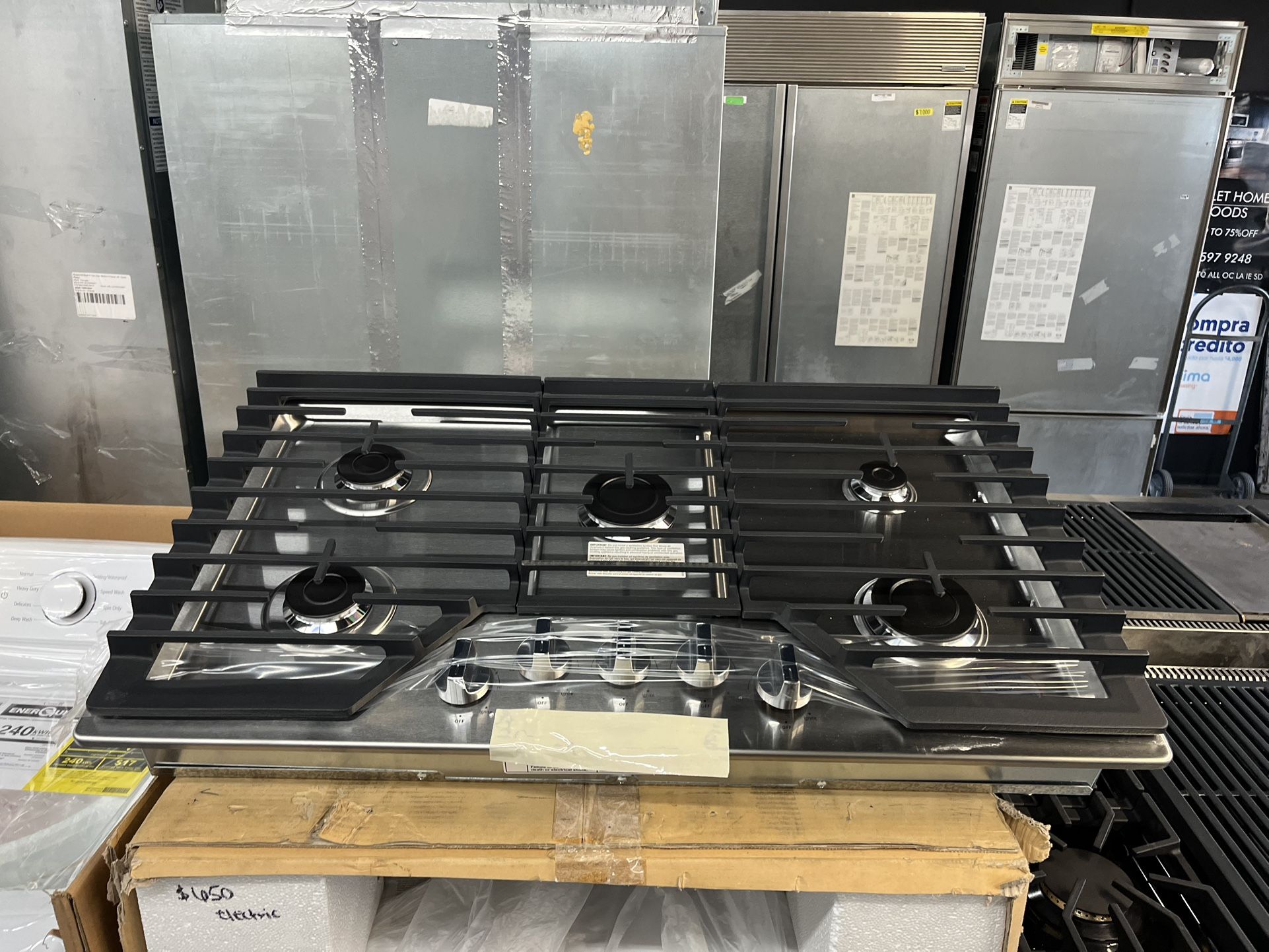 New In Box Whirlpool Gas Cooktop 36” Stove Top Stainless Steel