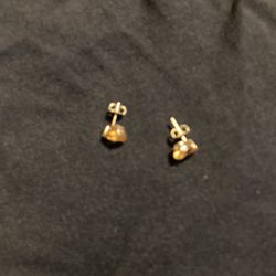 14kts Earrings Two Grams