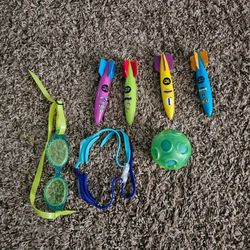 Toypedo Bandits diving toys pool swim googles  ball swimming 

Good condition