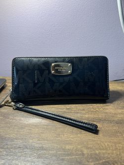 MK Patent Leather Continental Wristlet