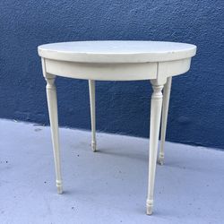 Gustavian White Table