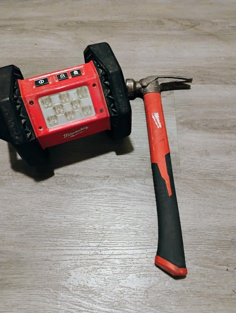 M18 ROVER 18-Volt Lithium-Ion Cordless 1500 LAumens LED Flood Light (Tool-Only)