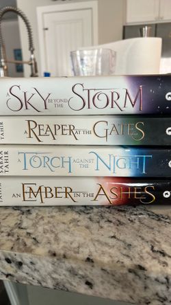 An ember in the ashes by Sabaa Tahir series