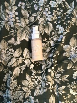 Colourpop Pretty Fresh Hyaluronic Acid Hydrating Foundation