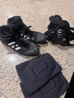 Wrestling shoes, knee pads, ear & chin guard