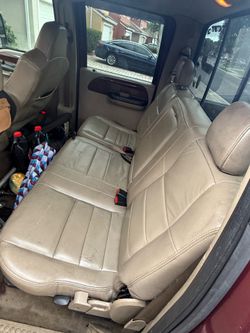 Full interior 250   lariat full interior (seats)