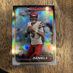 Jayden Daniels Topps Chrome Rookie Refractor
