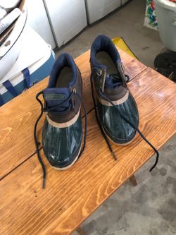 GH Bass and CO. Size 10