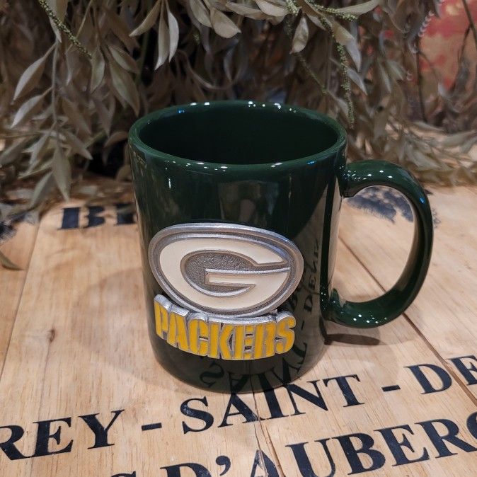 Vintage NFL Green Bay Packers Pewter Emblem Coffee Mug Made in USA