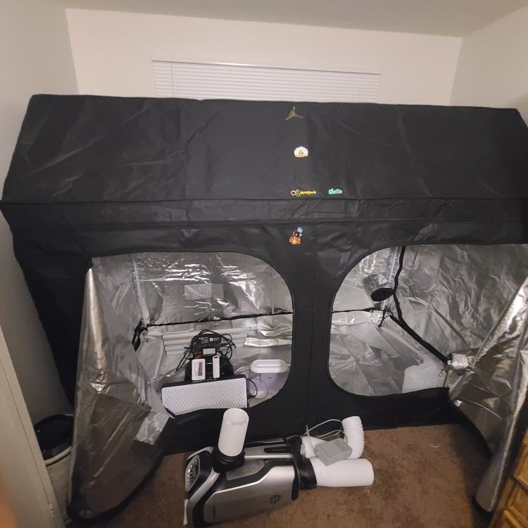 Grow Tent And ACCESSORIES!!