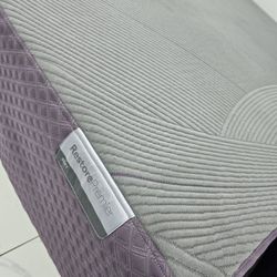 King Sizes Mattress And Box 