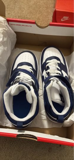 Boys shoes