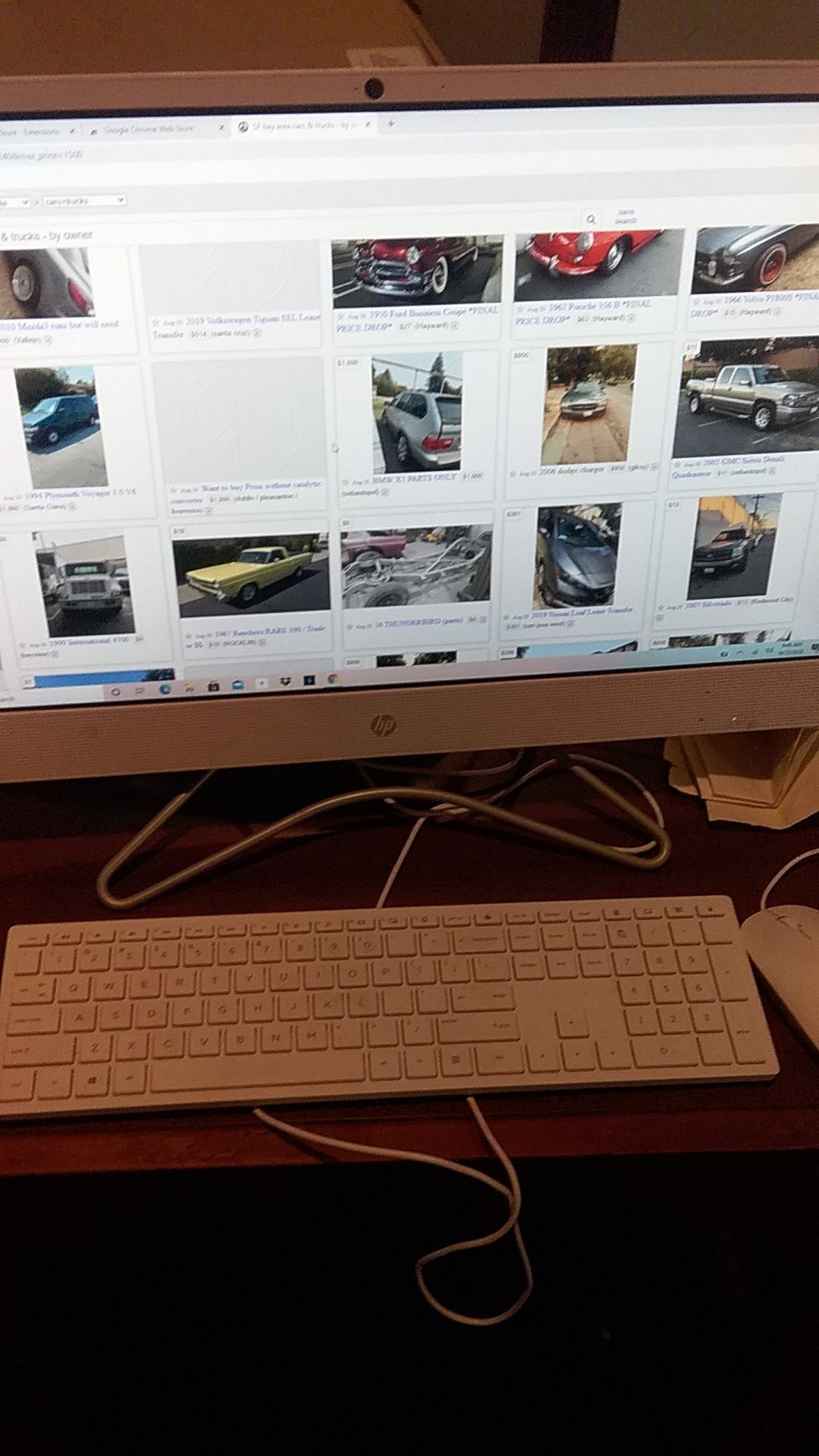 24"hp all in one touch screen costs 800 like new