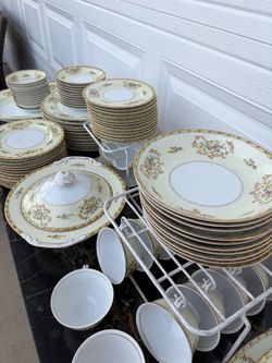 Vintage Floral Porcelain China Dinnerware Set