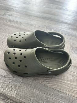 Men Crocs