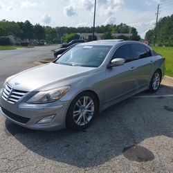 2013 Hyundai Genesis