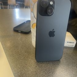 iPhone 15 (128gb)