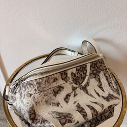 DKNY Fanny Pack 