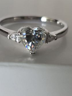 1ct with Leafs Size 9 Moissanite sterling silver 925 heart-shaped ring