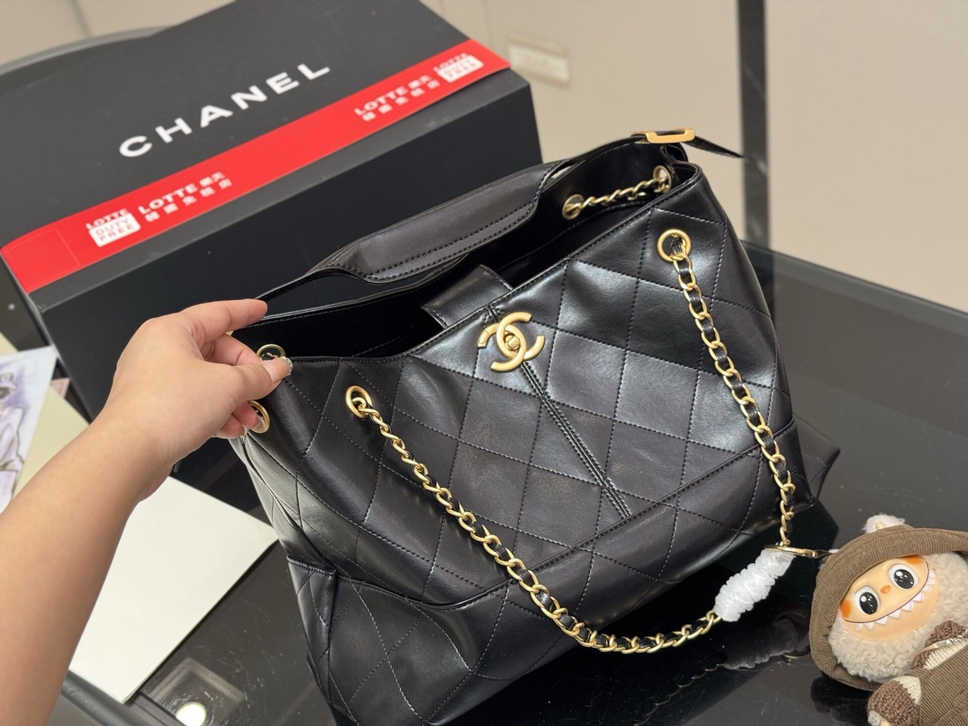 Vertical suede tote bag