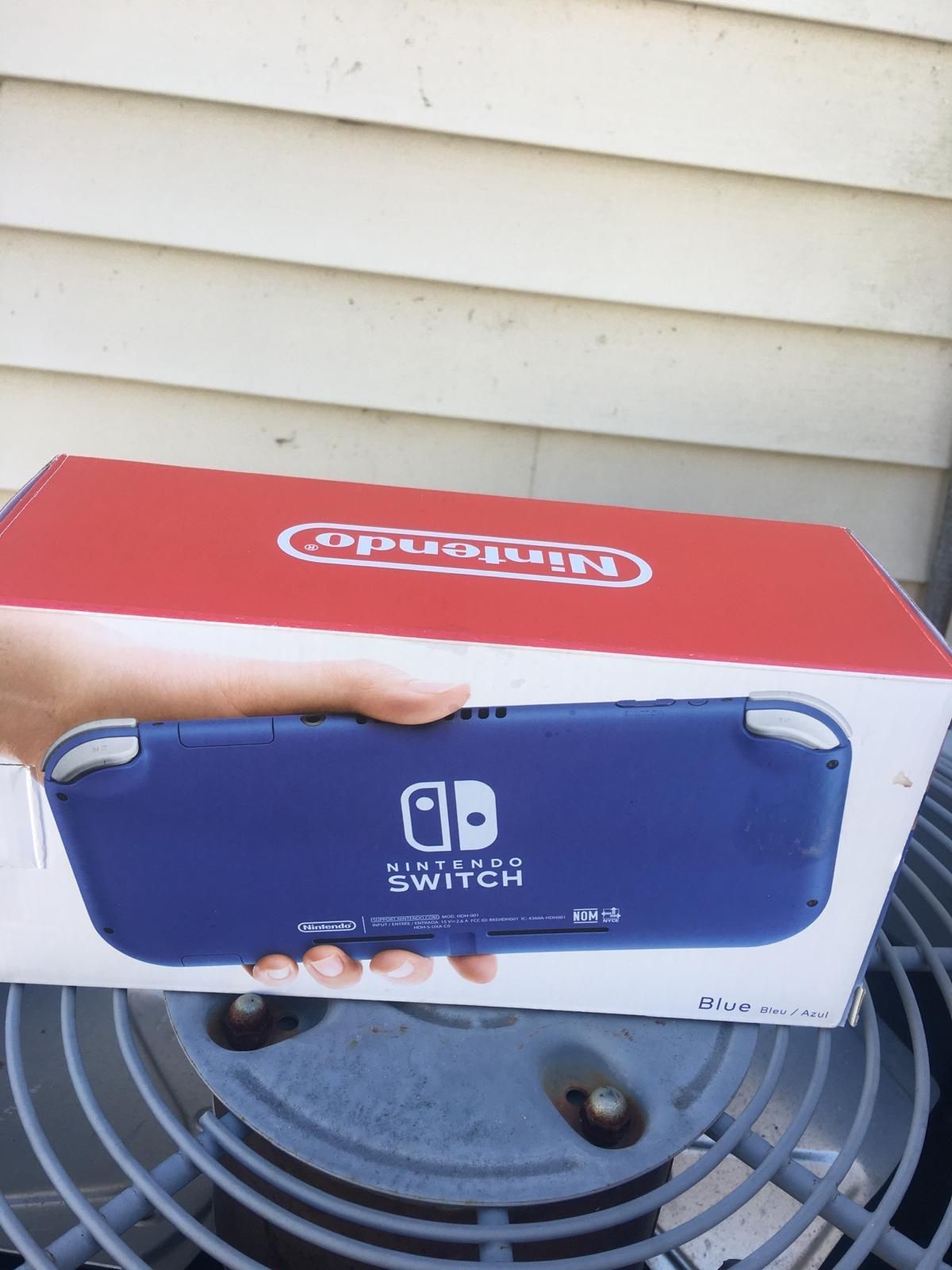 NINTENDO SWITCH LITE